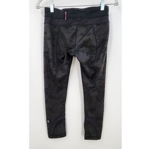 Lululemon Run Inspire Crop II Size 4 All Luxtreme Savasana Camo‎ Black Mesh - Picture 3 of 11